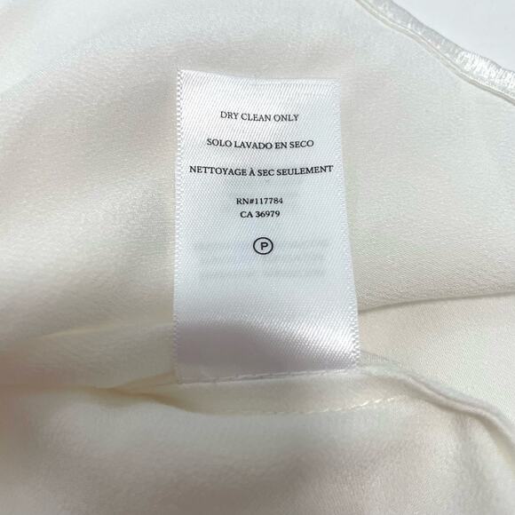 Rails Womens Nala Short Sleeve Top Blouse Size M Ivory V-Neck Shiny Satin Basic - Picture 8 of 11